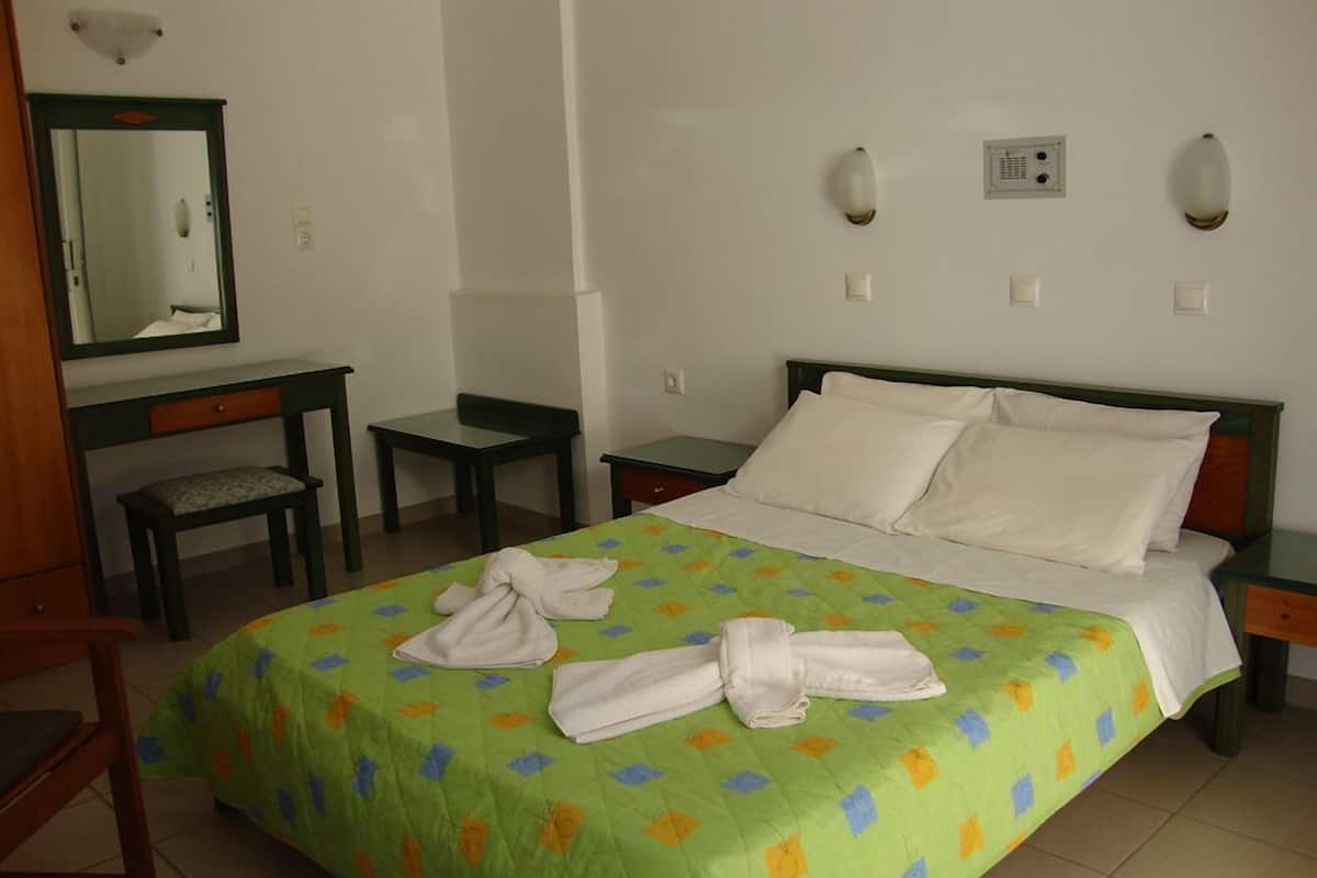 In-room safe, blackout curtains, soundproofing, free WiFi