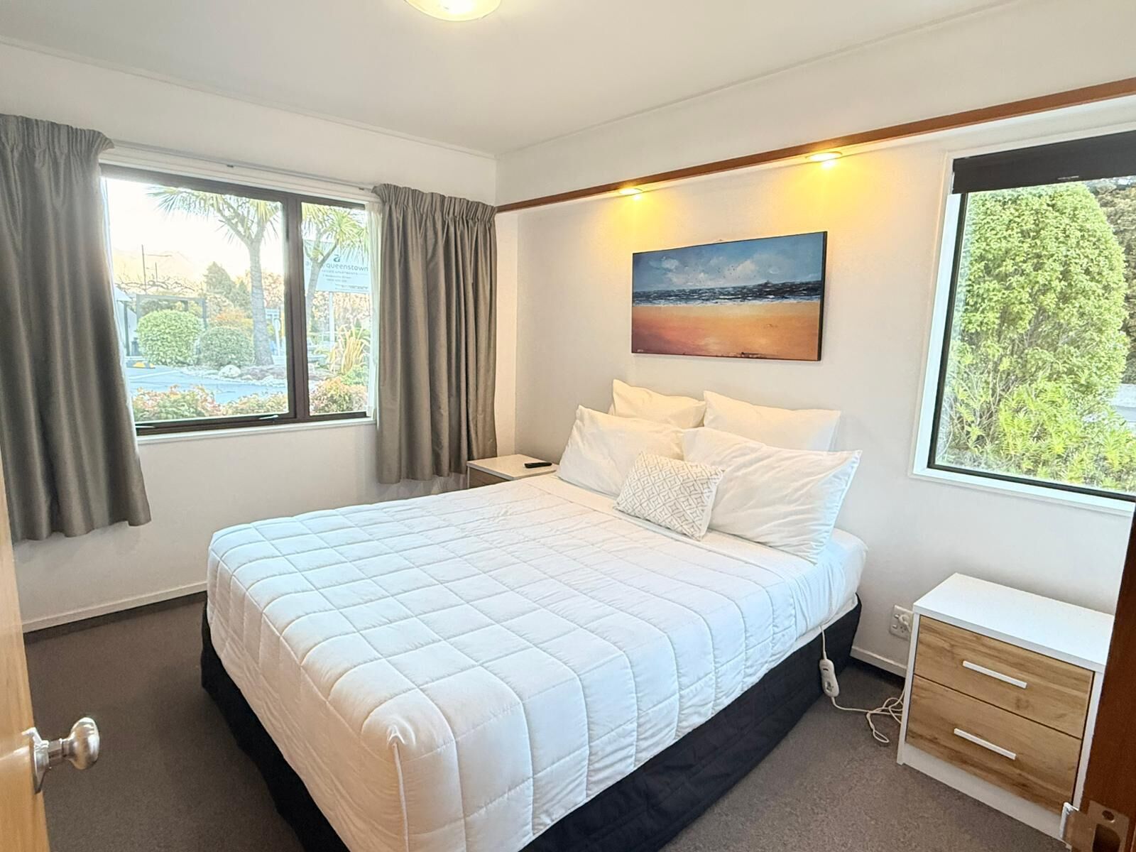 Family Apartment, 2 Bedrooms | 1 bedroom, individually furnished, blackout drapes, iron/ironing board