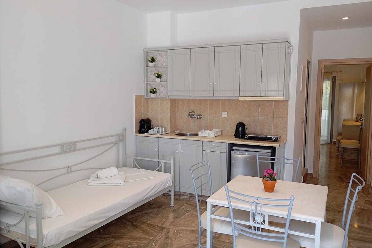 Superior Apartment Street and Garden View | 1 bedroom, premium bedding, Select Comfort beds, in-room safe