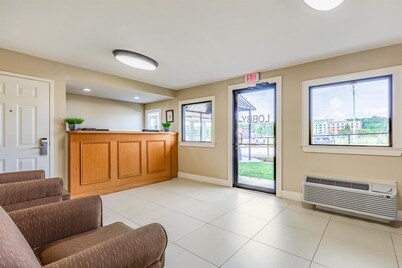 SureStay Hotel by Best Western Tupelo North