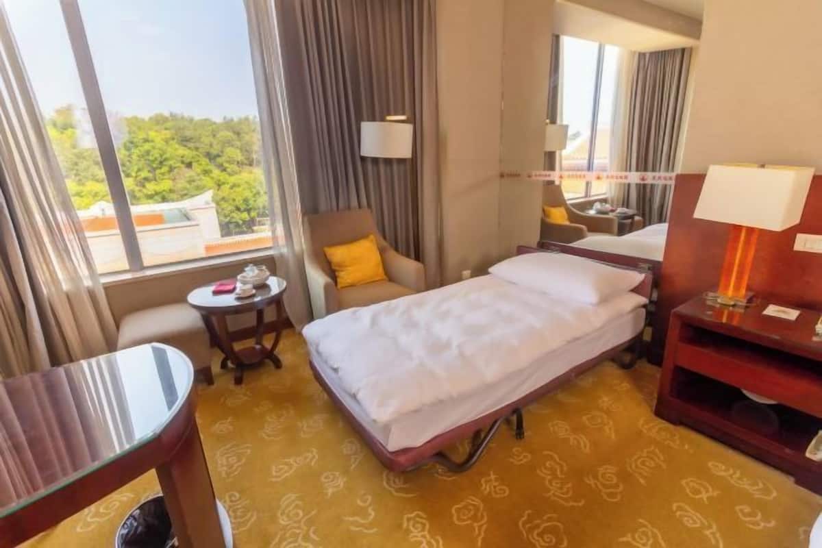 Soundproofing, alarm clocks