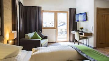 Comfort-Doppelzimmer, Balkon, Gartenblick (Topas) | Zimmersafe, Schreibtisch, kostenloses WLAN