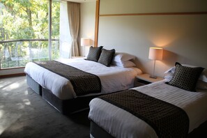 Rollaway beds, free WiFi, bed sheets - The Ridge Hotel & Apartments (Hakuba)