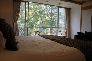 Habitación, 2 habitaciones, vista a la montaña (Triple+King/Twin,kitchen,dining,loung) | Vista desde la habitación