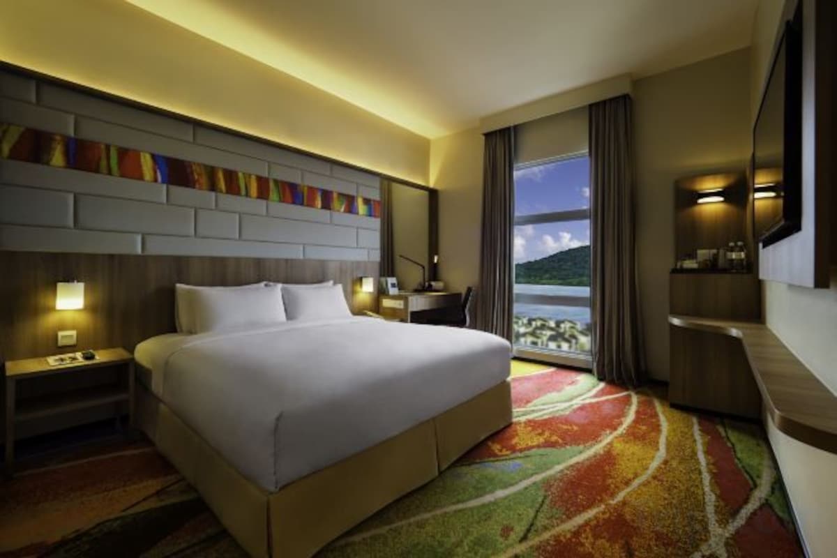 Minibar, in-room safe, desk, blackout drapes