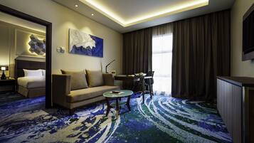 Minibar, in-room safe, individually furnished, desk