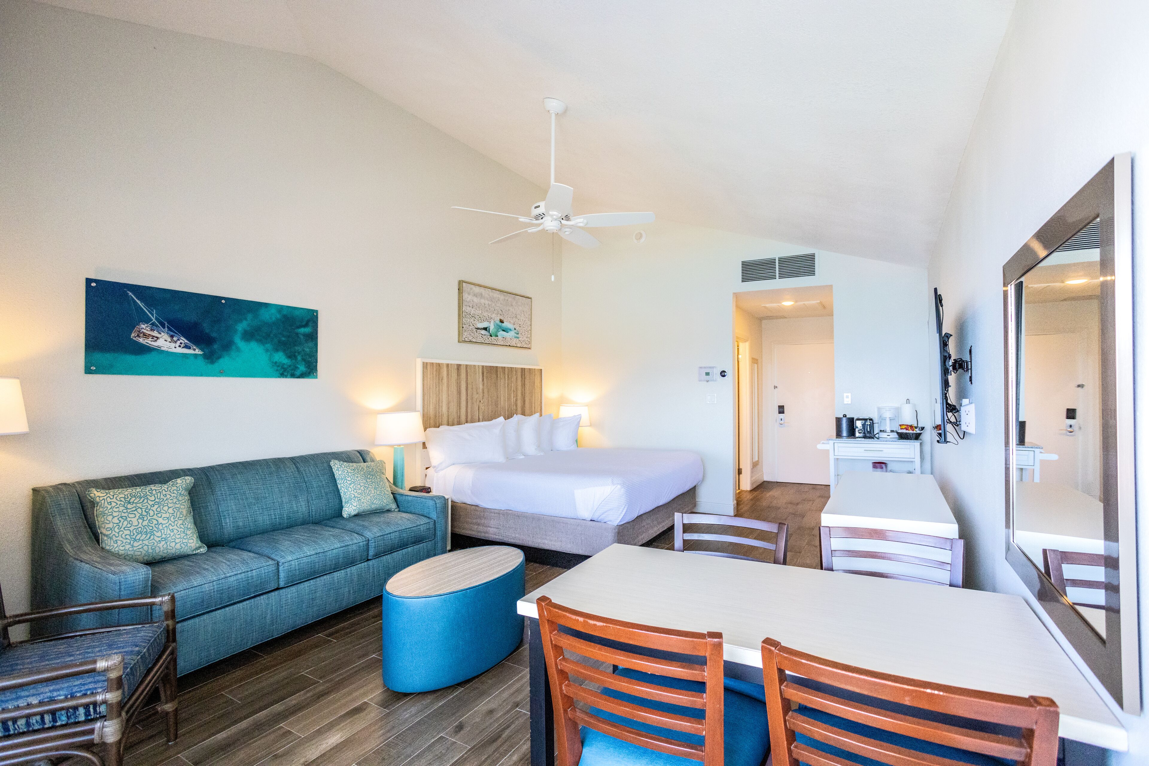 studio suite (1 queen bed) | free wifi, bed sheets