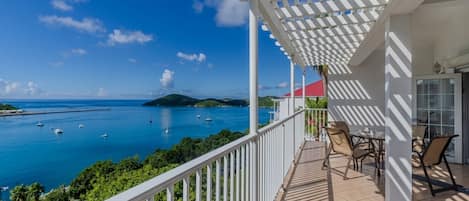 Suite, 1 chambre | Balcon