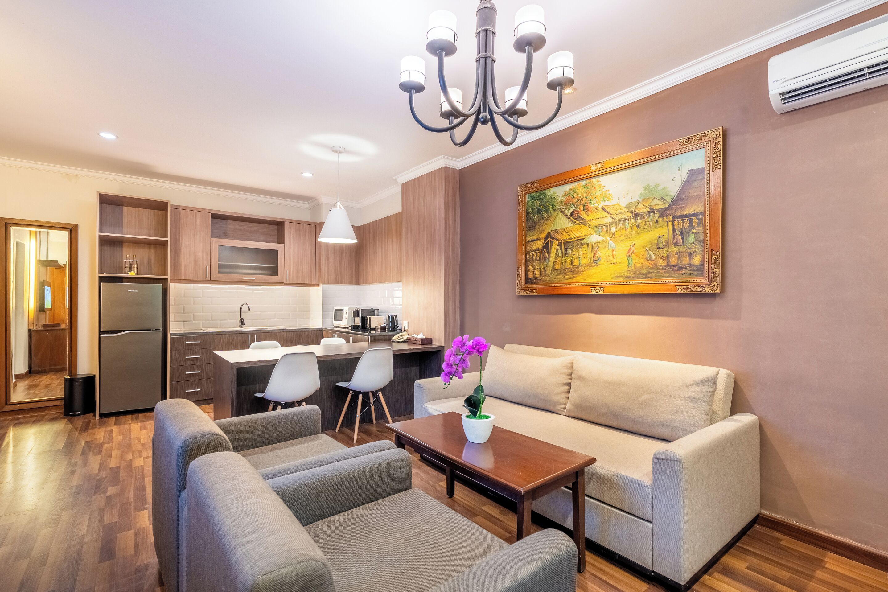 premier suite | living area | flat-screen tv