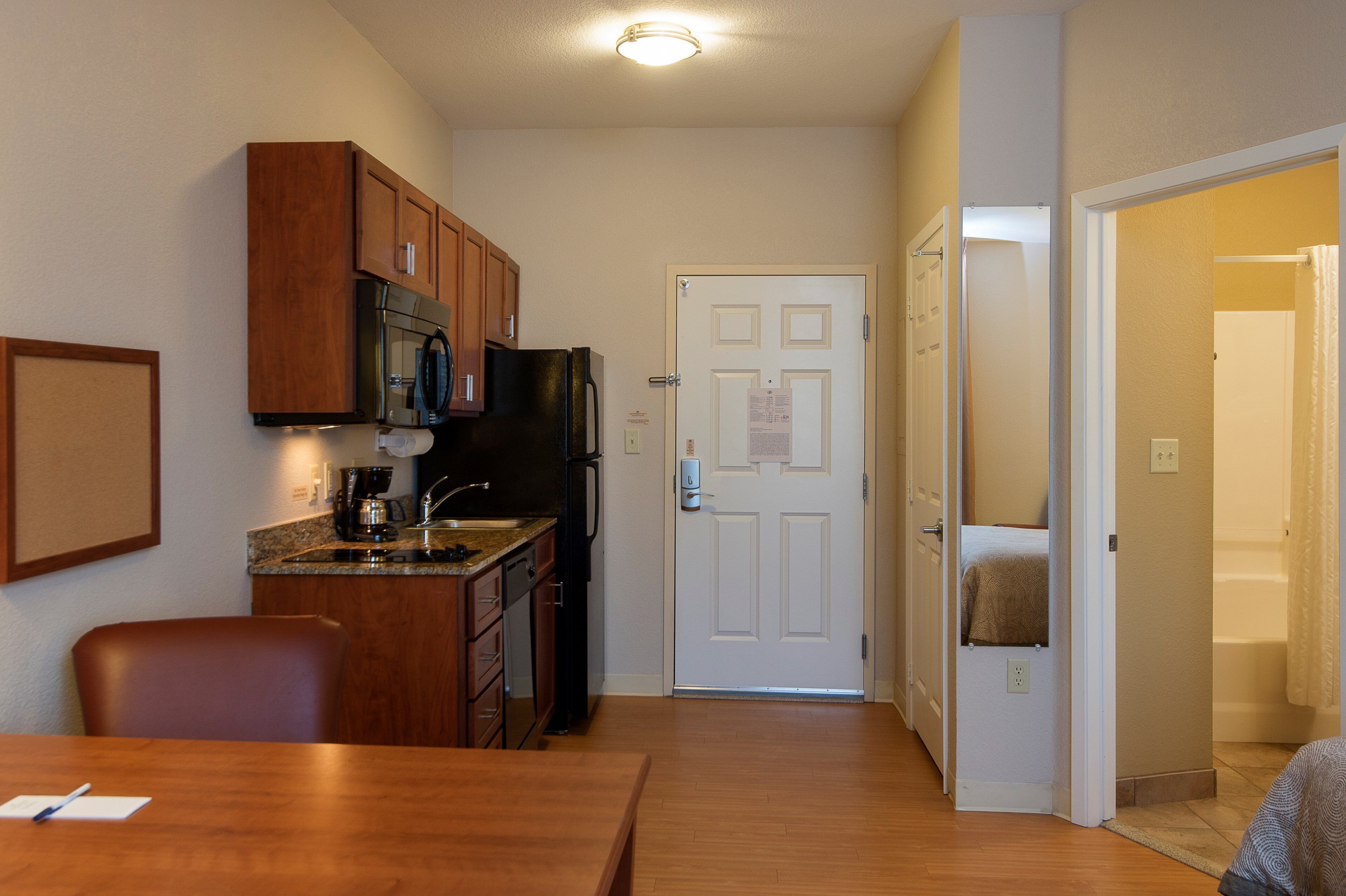 1 bedroom, premium bedding, pillow-top beds, in-room safe