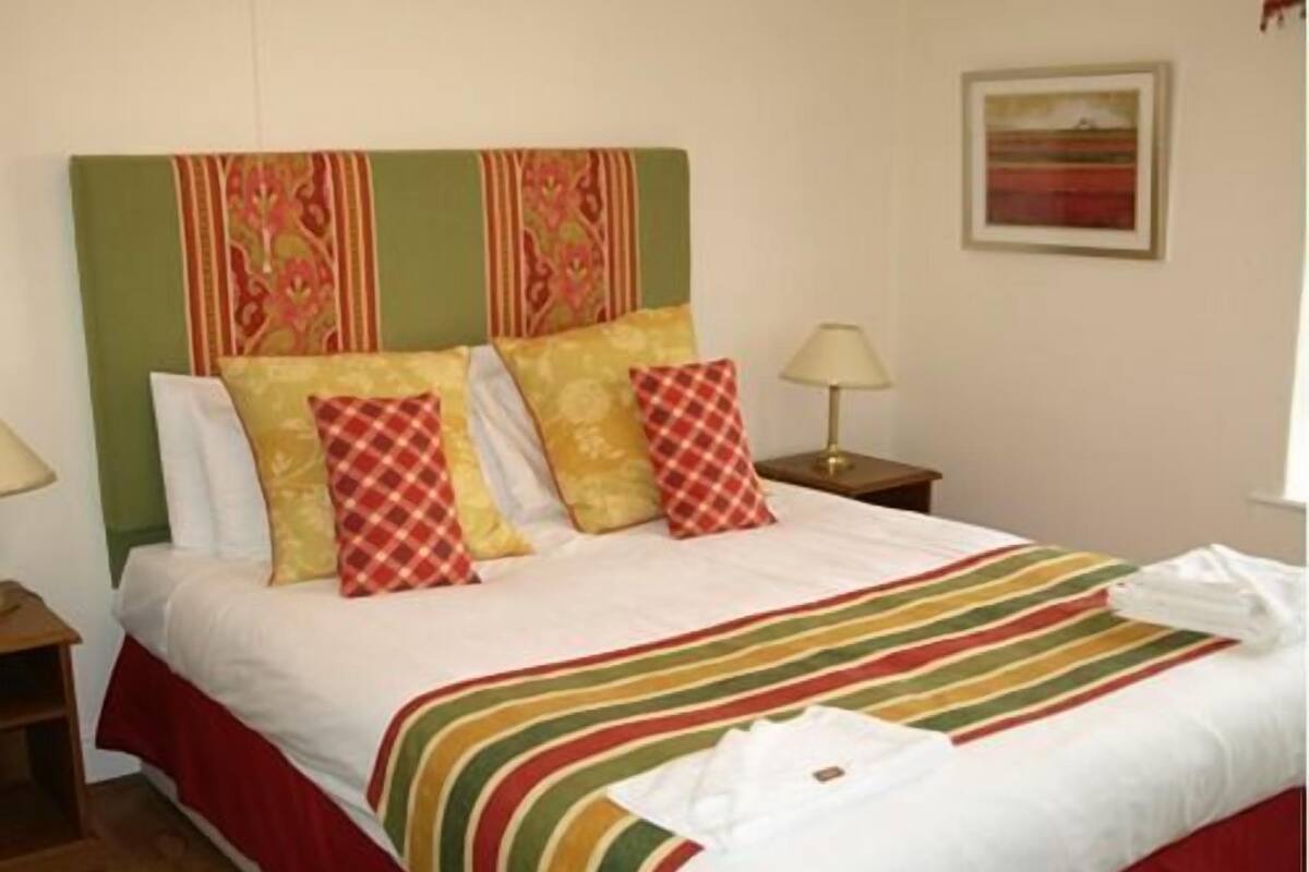 Chambre Simple, salle de bains attenante