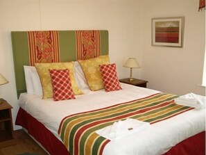 Chambre Simple, salle de bains attenante