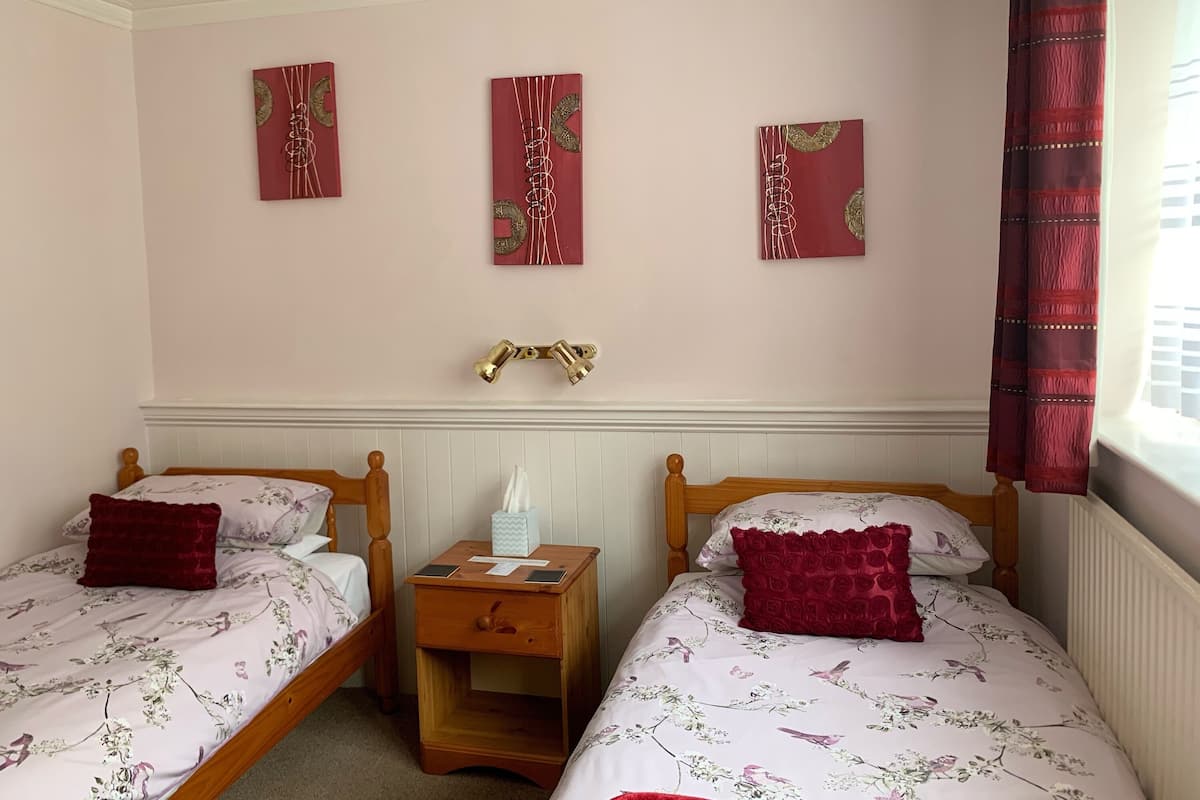 Classic-Zweibettzimmer, mit Bad (Small)