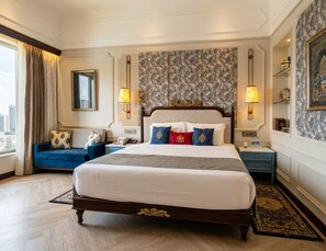 Chb Royal Club | Minibar contenant certains articles gratuits, coffre-fort, bureau