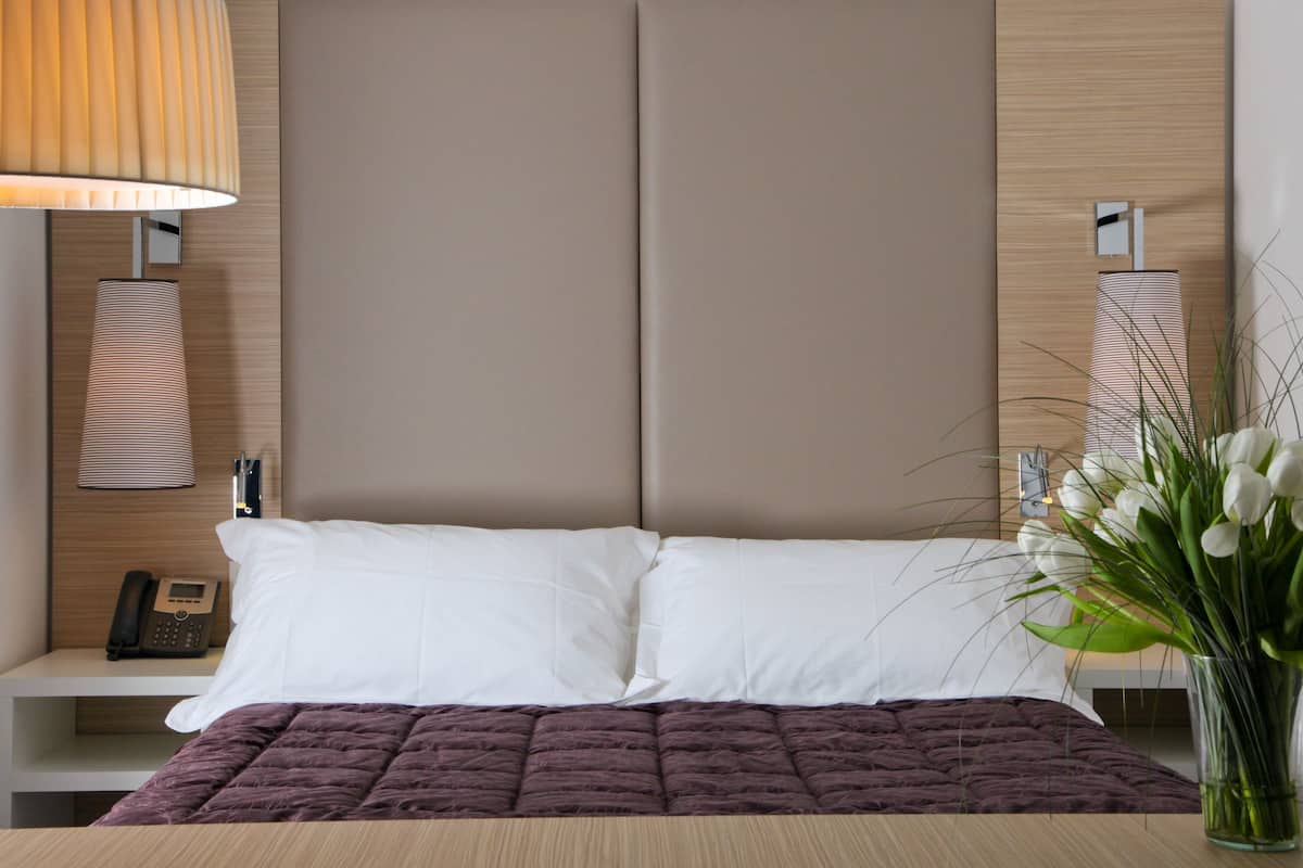 Premium bedding, minibar, in-room safe, desk
