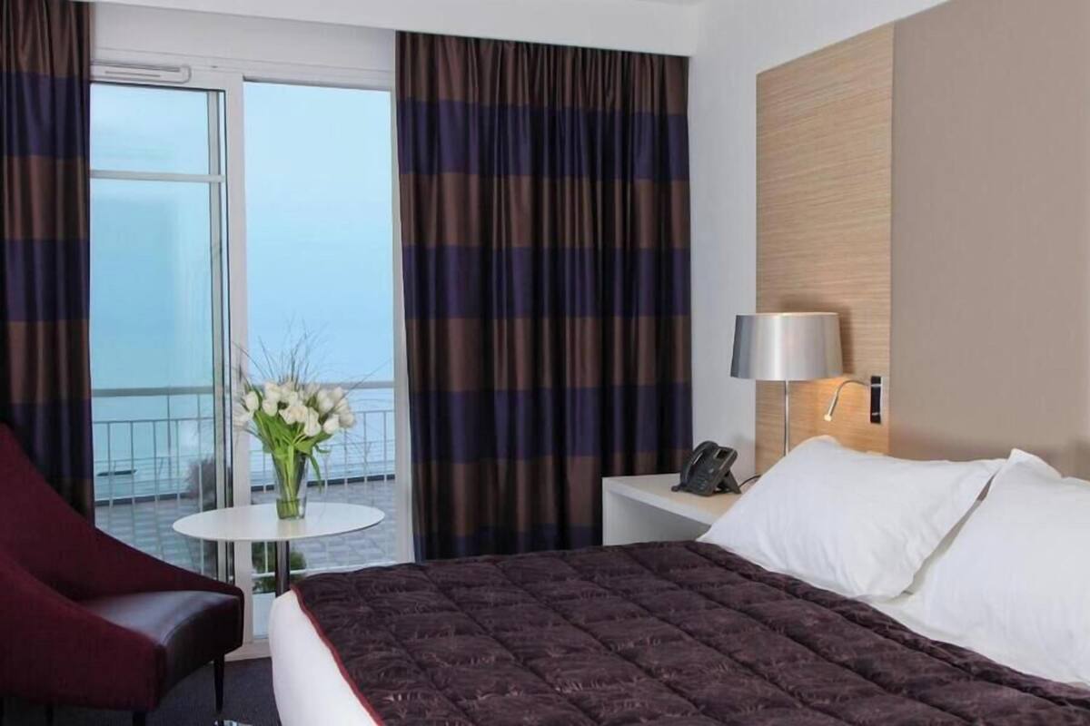 Literie de qualité supérieure, minibar, coffres-forts dans les chambres