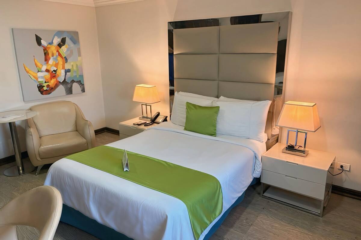 Premium bedding, minibar, in-room safe, desk