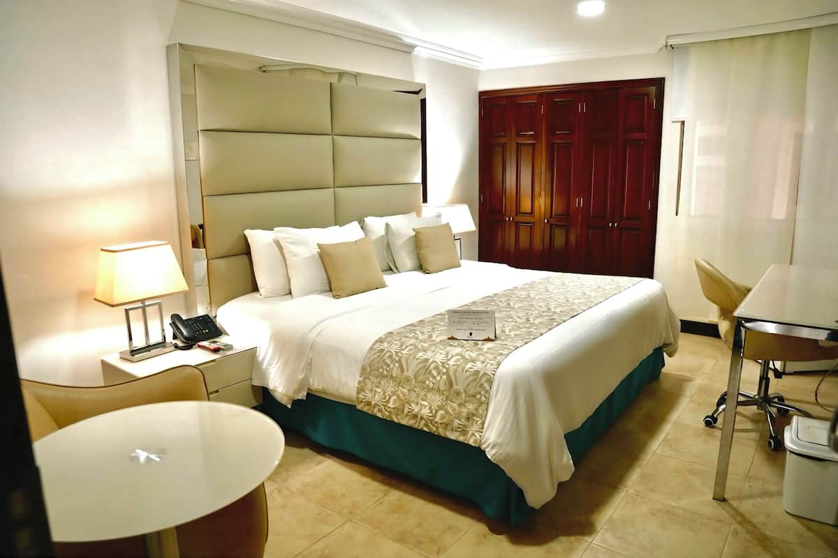 Ropa de cama de alta calidad y minibar