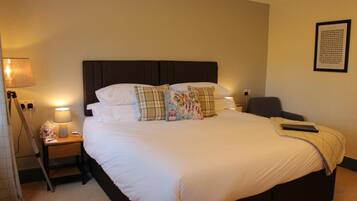 Superior Room, Annex Building | Egyptian cotton sheets, premium bedding, individually decorated
