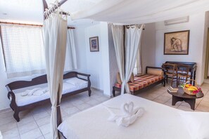 Superior Family Room Sea View | 迷你吧、隔音、免费 WiFi、床单