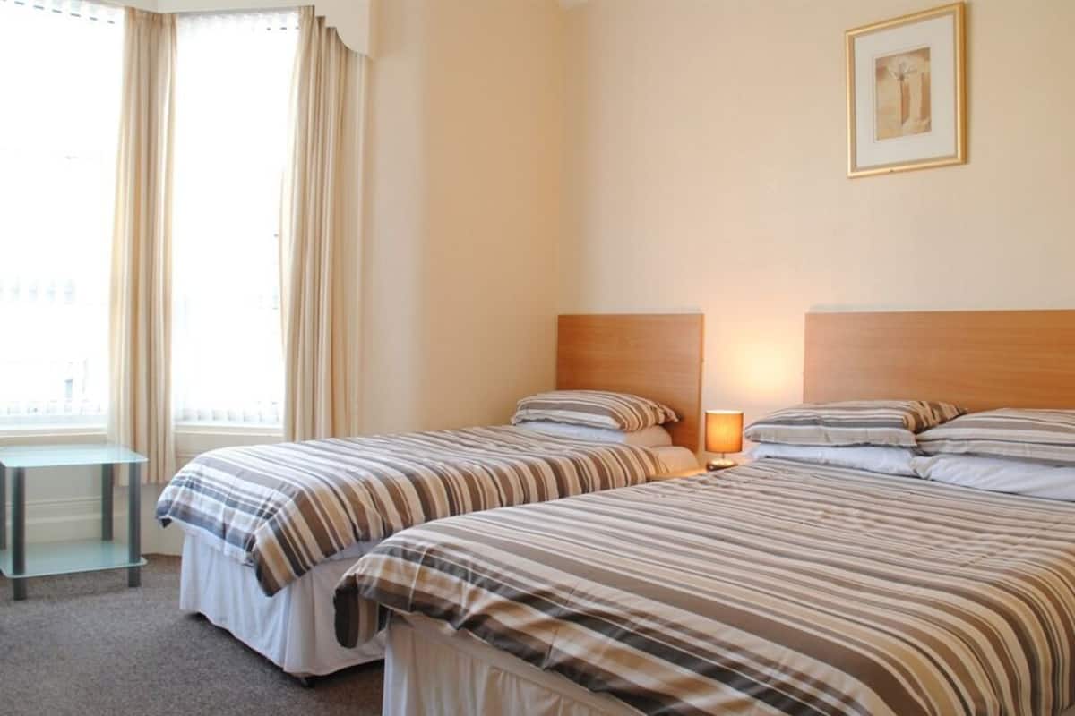 Suite, baño en la habitación (3 Persons) | Wifi gratis 