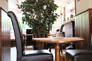 Restaurant - The Baskerville (Henley-on-Thames)