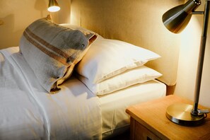 Chambre Double, salle de bains attenante | Intérieur