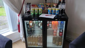 Dụng cụ pha cà phê/trà, ấm điện 