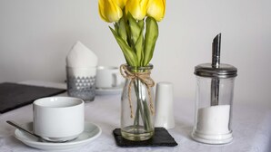 Dụng cụ pha cà phê/trà, ấm điện 