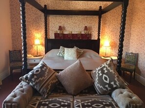 Chambre Deluxe, 1 très grand lit, vue ville (Four Poster)
