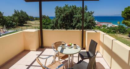 Matina Pefkos Aparthotel