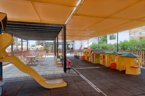 Children's play area - outdoor - Matina Pefkos Aparthotel (Rhodes)