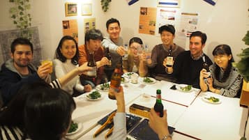 Breakfast, lunch and dinner served