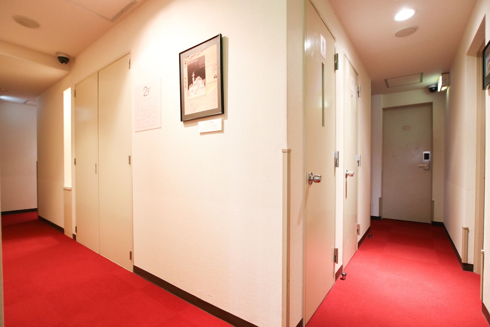 Sakura Hotel Jimbocho by null