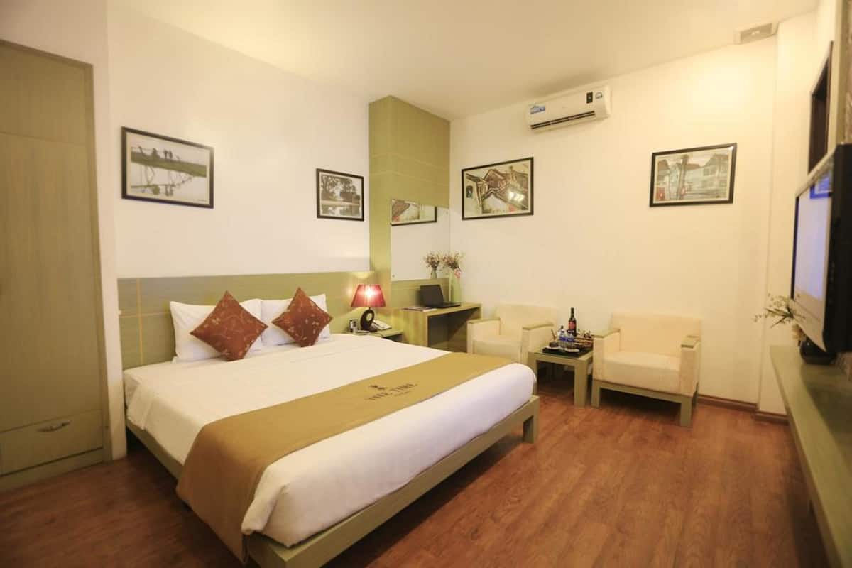 Deluxe Room | Premium bedding, memory foam beds, minibar, in-room safe