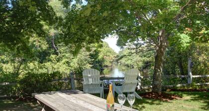 Riverhouse by Weekender (Formerly Jack Daniels Inn)