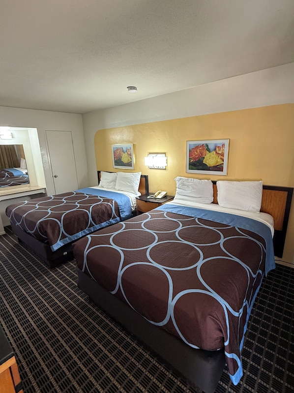 Basic Room, 2 Queen Beds