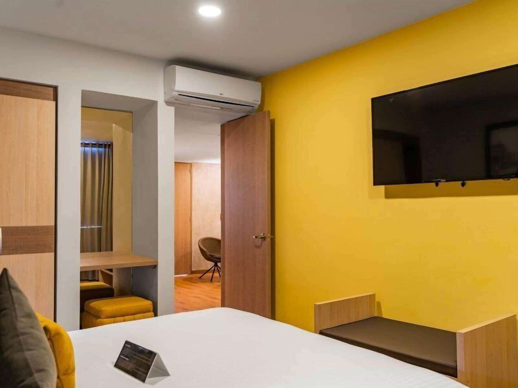 Minibar, in-room safe, desk, blackout curtains