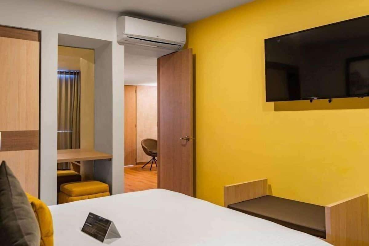 Minibar, in-room safe, desk, blackout curtains