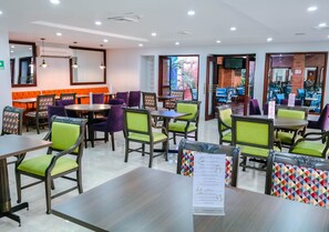 Breakfast, lunch and dinner served - Hotel Internacional La Triada (Bucaramanga)