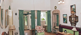 WelcomHeritage Connaught House