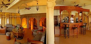 Bar (en la propiedad)