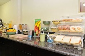 Desayuno buffet incluido todos los días