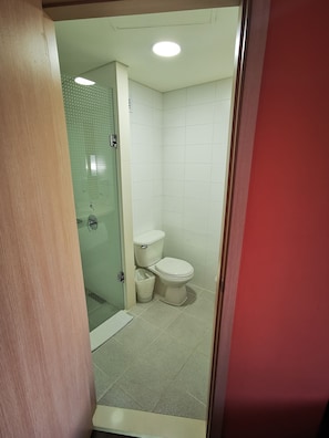 Chambre Standard, 1 lit double | Salle de bain