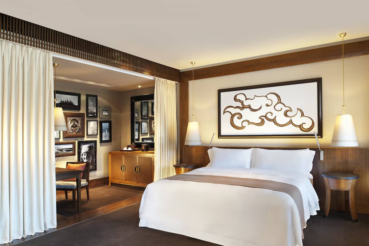 Premium bedding, minibar, in-room safe, desk