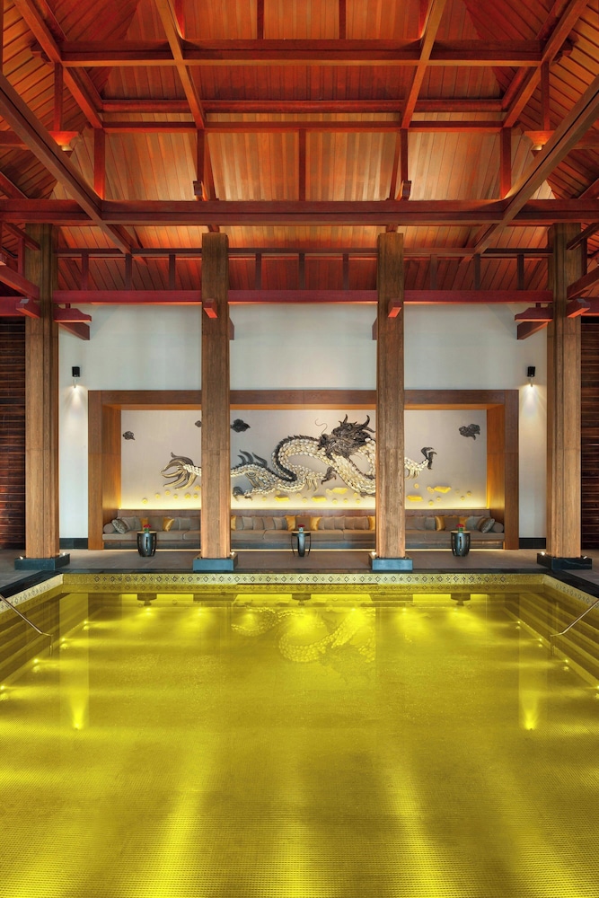 Lhasa Ruiji Holiday Hotel by null