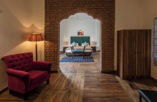 Suite, 1 Queen Bed | In-room safe, individually decorated, individually furnished, desk