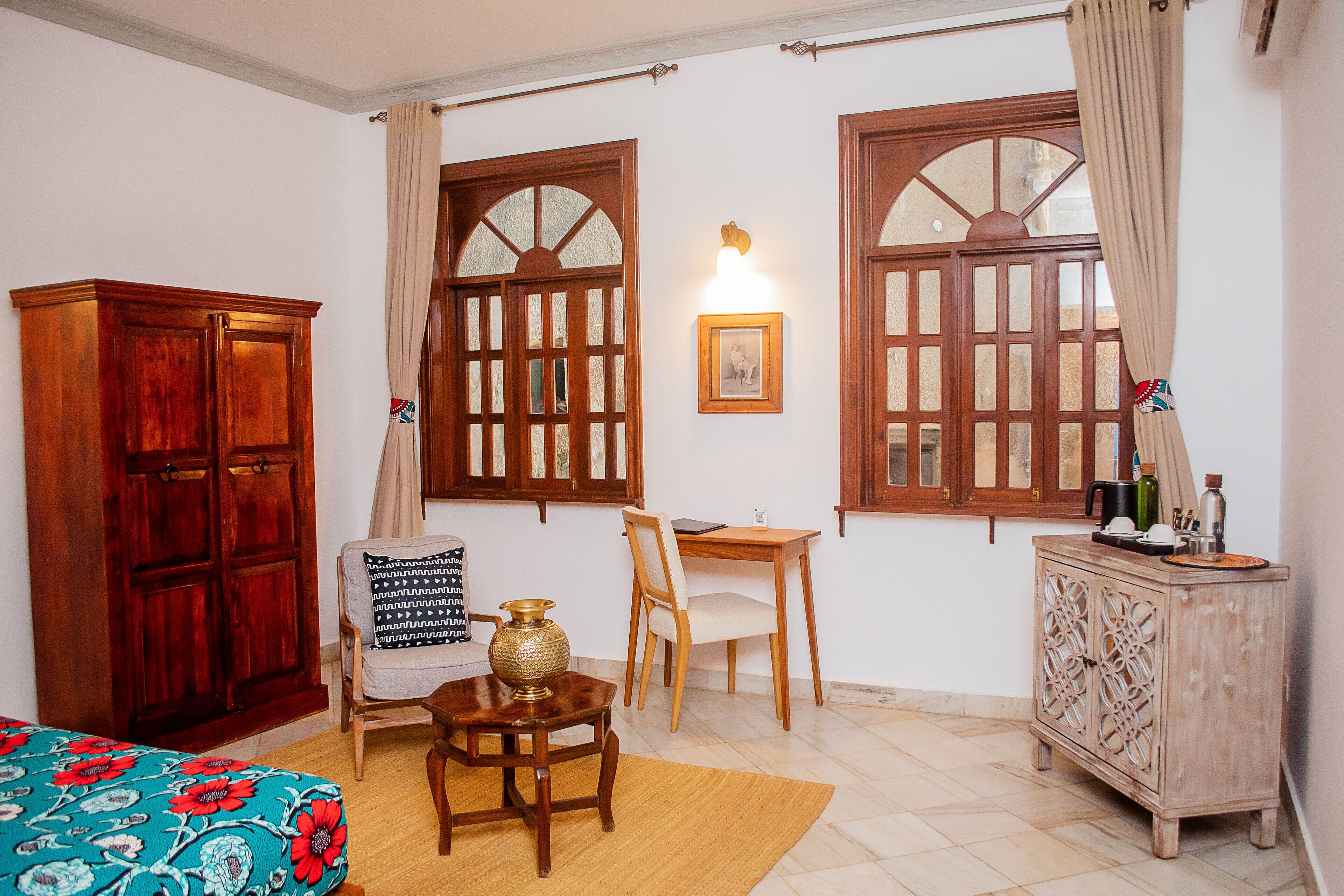 deluxe double room | 1 bedroom, in-room safe, soundproofing, cots/infant beds