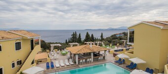 คอร์ฟู อควา นิสากิ