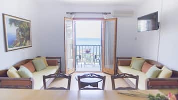Apartamento, 2 habitaciones, vistas al mar | Ropa de cama de alta calidad, colchones Select Comfort, caja fuerte